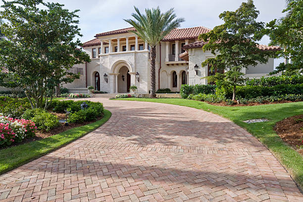Best Professional Driveway Pavers  in Bellflower, CA